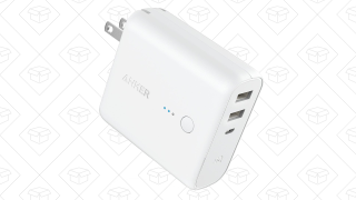 Save $8 On Our Readers' Favorite USB Travel Charger, Which Is Also a Battery Pack